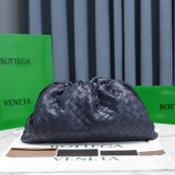 Bottega Veneta Original Medium Pouch shoulder bag XMYJ312046