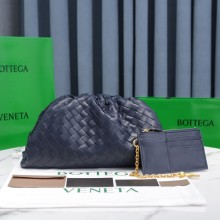 Bottega Veneta Original Medium Pouch shoulder bag XMYJ312046