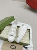 G* UCCI Unisex Sneakers 23120837