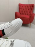 G* UCCI Unisex Sneakers 23120835