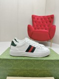 G* UCCI Unisex Sneakers 23120833