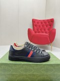 G* UCCI Unisex Sneakers 23120833