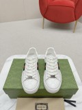 G* UCCI Unisex Sneakers 23120836