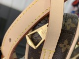 Louis vuitton M46828  monogram the Loop handbag is a half-moon baguette MX24010604