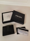 Prada saffiano wallet GZ24012129