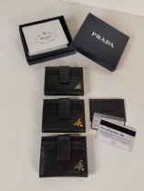 Prada saffiano wallet GZ24012129