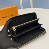 Louis vuitton Monogram Empreinte ZIPPY wallet M60571 GZ24012504