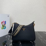 Prada original calfskin Re-Edition hobo bag XM24022609
