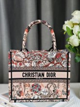 Dior Book Tote bag in embroidered canvas 23031505