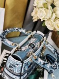 Dior Book Tote bag in embroidered canvas DMZ24032106