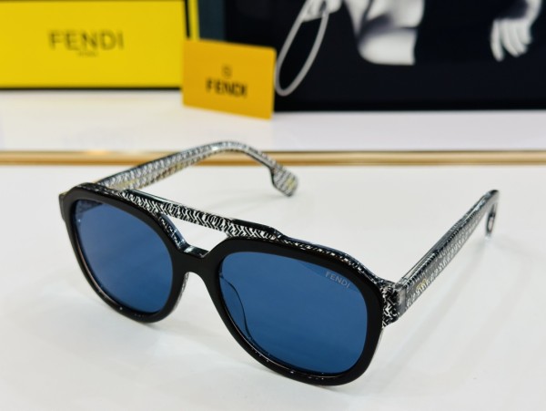 F*ENDI Sunglass shangmei 24042404