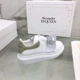 A*lexander McQueen Sneakers WM24051509