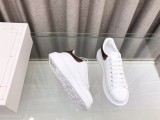 A*lexander McQueen Sneakers WM24051517