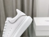 A*lexander McQueen Sneakers WM24051516