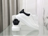 A*lexander McQueen Sneakers WM24051511