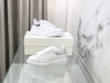 A*lexander McQueen Sneakers WM24051509