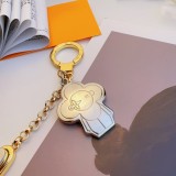 L*ouis Vuitton Keychain JM24051526