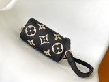 L*ouis Vuitton Monogram empreinte JM24051802