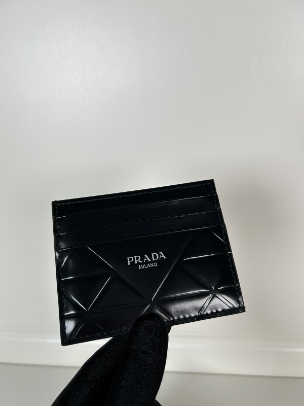 P*rada saffiano wallet 2MC223 JM24051803