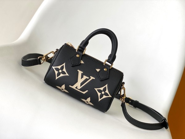 L*ouis Vuitton Monogram empreinte JM24051802