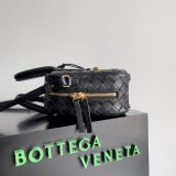 Bottega Veneta Original Get Away handbag YG24061211