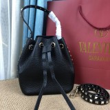 Valentino Original Garavani Rockstud YG24061208