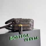 Bottega Veneta Original Get Away handbag YG24061211