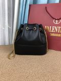 Valentino Original VLOGO SIGNATURE shoulder bag YG24061209