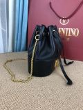 Valentino Original VLOGO SIGNATURE shoulder bag YG24061209