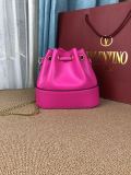 Valentino Original VLOGO SIGNATURE shoulder bag YG24061209