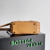 Bottega Veneta Original Get Away handbag YG24061211