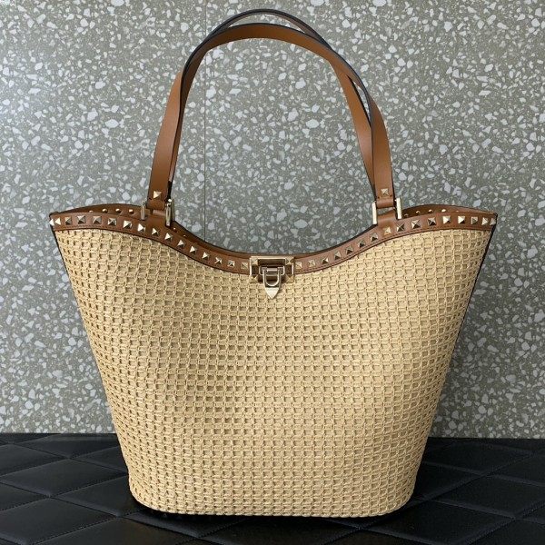 Valentino Original Rockstud shoulder bag YG24061904