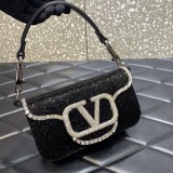 Valentino Original Garavani Mini loco YG24061911