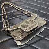 Valentino Original Garavani Mini loco YG24061911