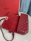 Valentino Original Garavani Rockstud shoulder bag YG24061913