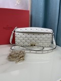 Valentino Original Garavani Rockstud shoulder bag YG24061913