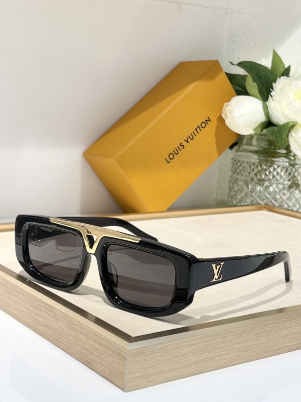 L * V Sunglass shangmei 24072005