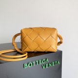 Bottega Veneta Original Small Loop Carmen shoulder bag 1B24072303