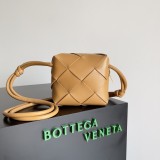 Bottega Veneta Original Small Loop Carmen shoulder bag 1B24072304