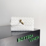 Bottega Veneta Original Knot Cltuch bag 1B24081119