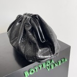 Bottega Veneta Original Knot Cltuch bag 1B24081116