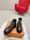 Louis Vuitton women boots shoes HG24082907