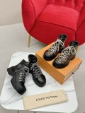 Louis Vuitton women boots shoes HG24082907