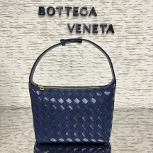 Bottega Veneta Original handbag 1B24083103