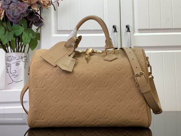 Louiis vuitton original monogram Eclipse Outdoor Flap MX24092509