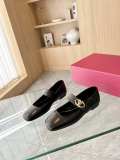 Valentino women flat shoes HG24092605