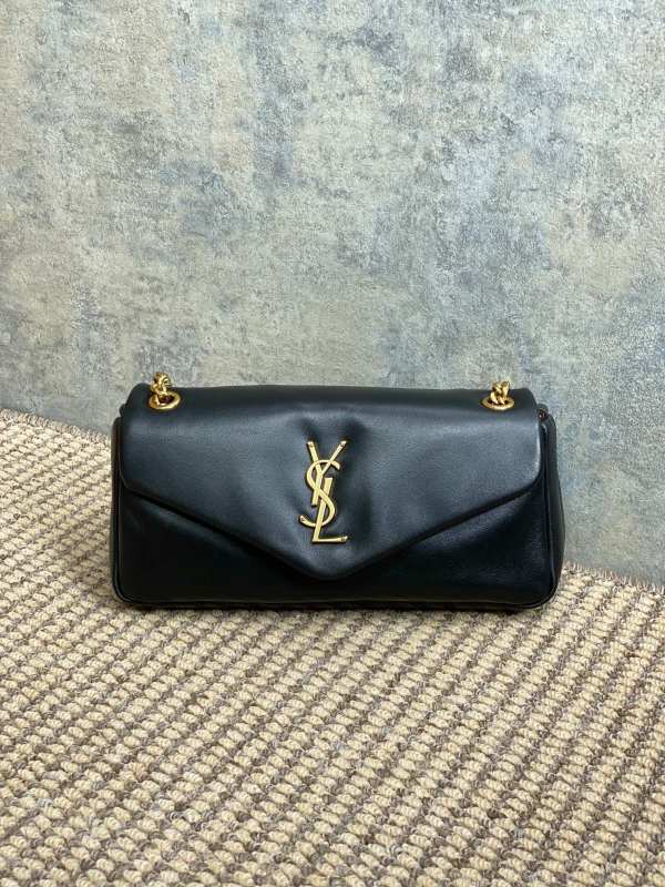 Saint Laurent Original Cassandra Small in Grain shoulder bag BV24101208