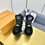 Louis Vuitton women boots shoes HG24102720