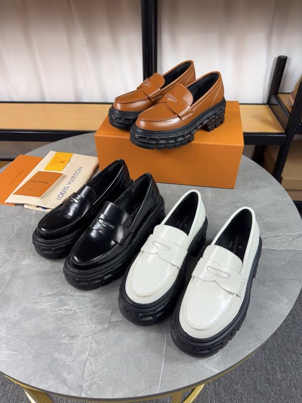 L*V loafer shoes  WM24111606