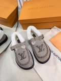 L* V  shoes WM24111610